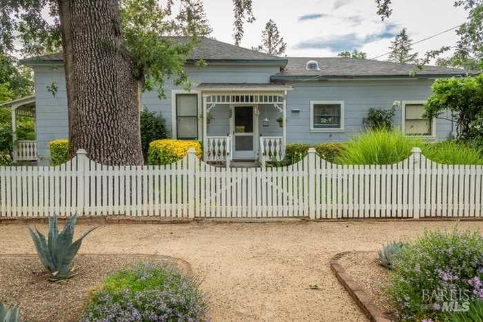 photo 1: 1521 Cedar St, Calistoga CA 94515