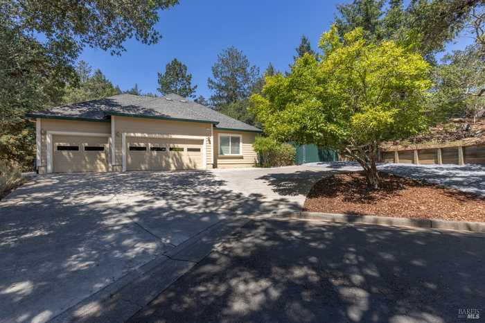 photo 2: 779 Brush Creek Ln, Santa Rosa CA 95404