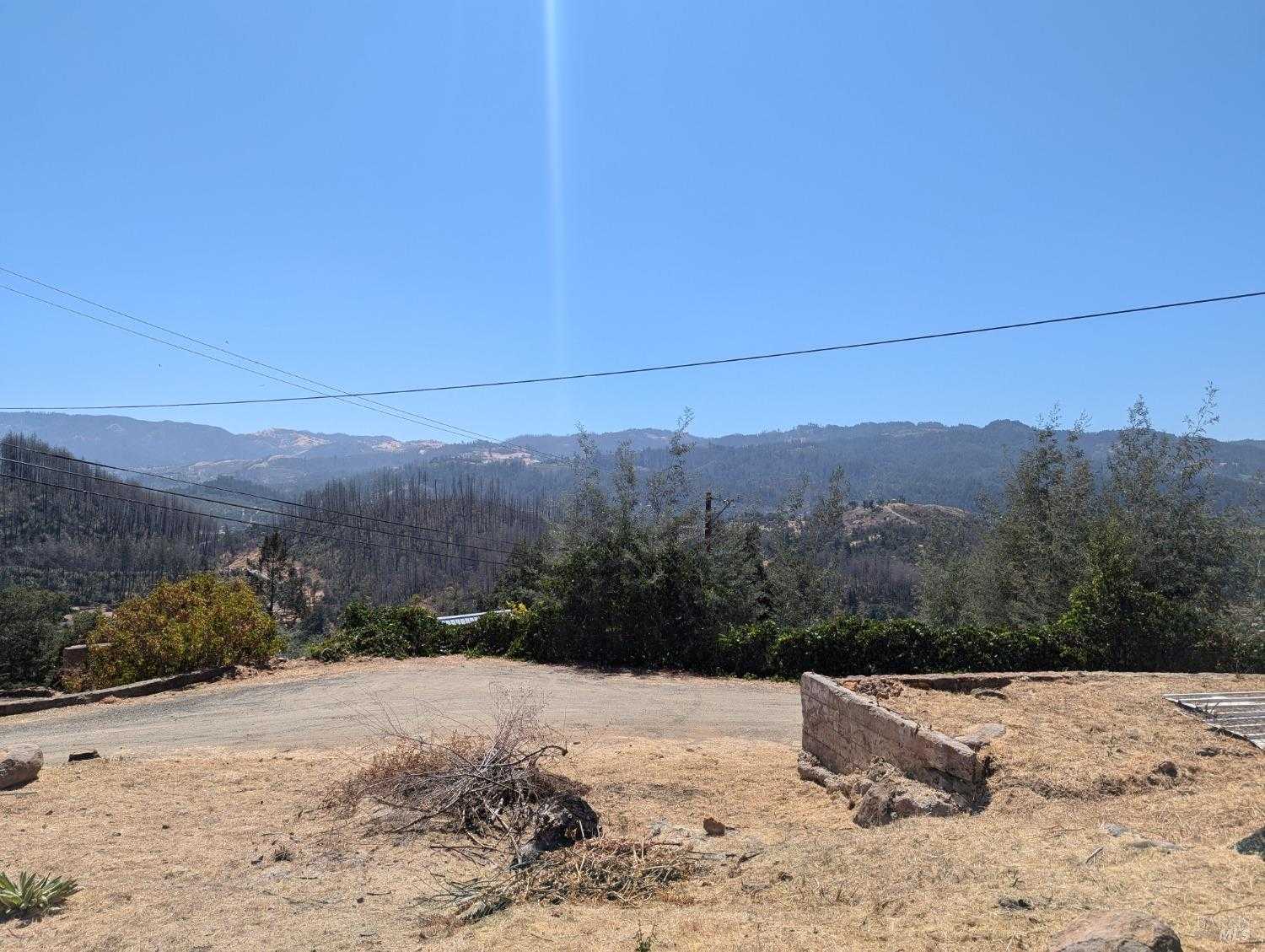 photo 1: 618 Sunnyside Rd, St. Helena CA 94574