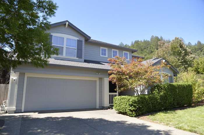 photo 2: 320 Buckeye Cir, Cloverdale CA 95425