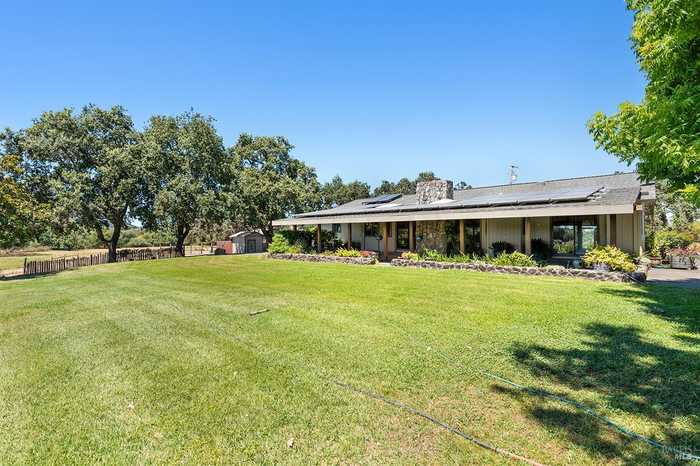 photo 1: 4242 Denner Ranch Rd, Santa Rosa CA 95401