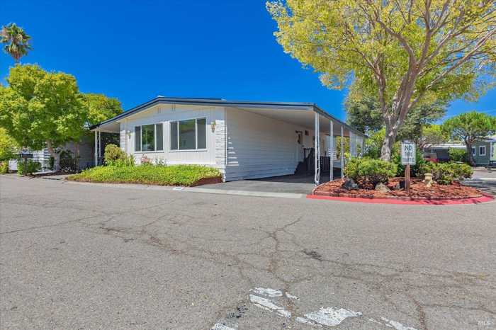 photo 1: 352 Acadia Ln, San Rafael CA 94903