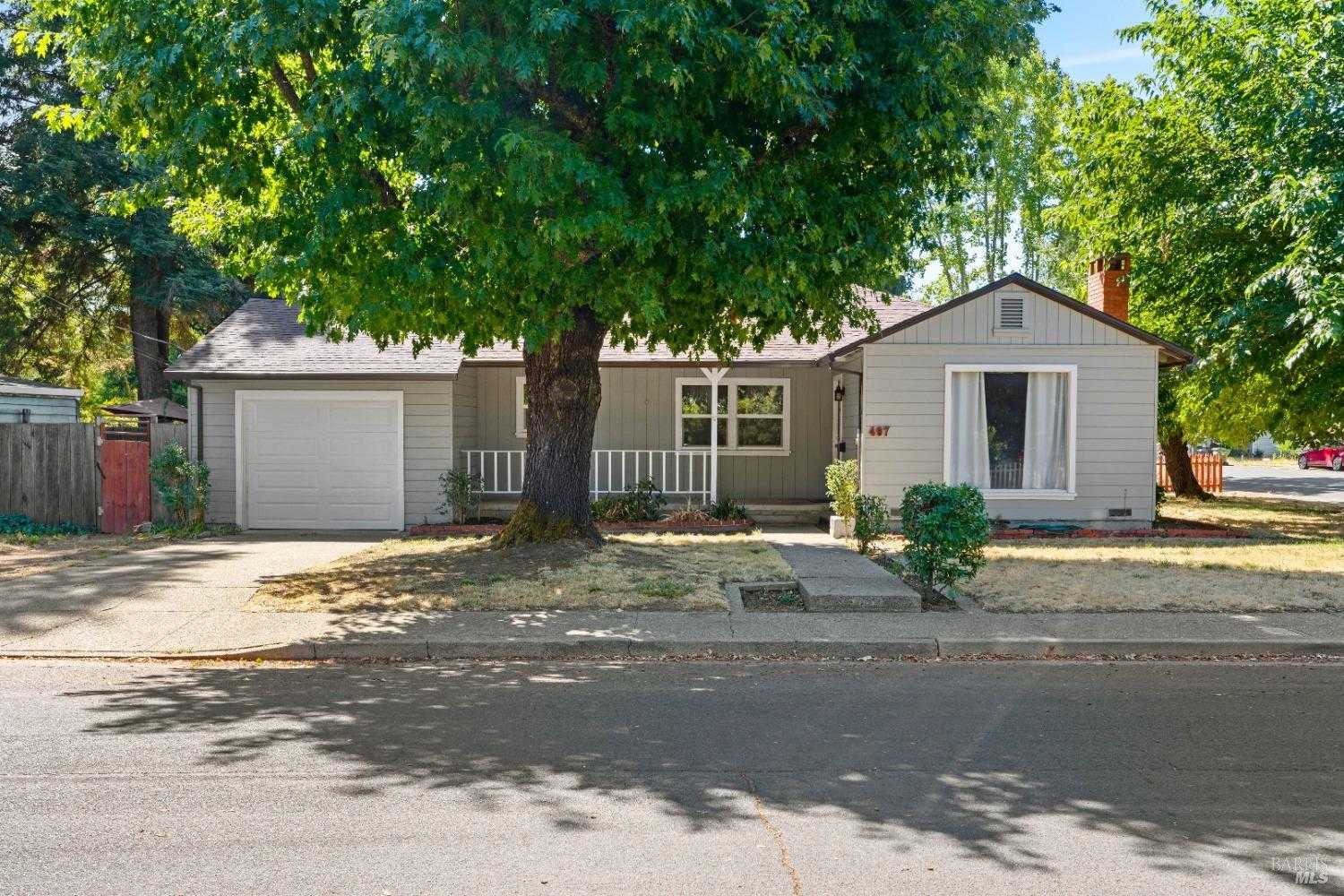 photo 1: 497 Cypress Ave, Ukiah CA 95482