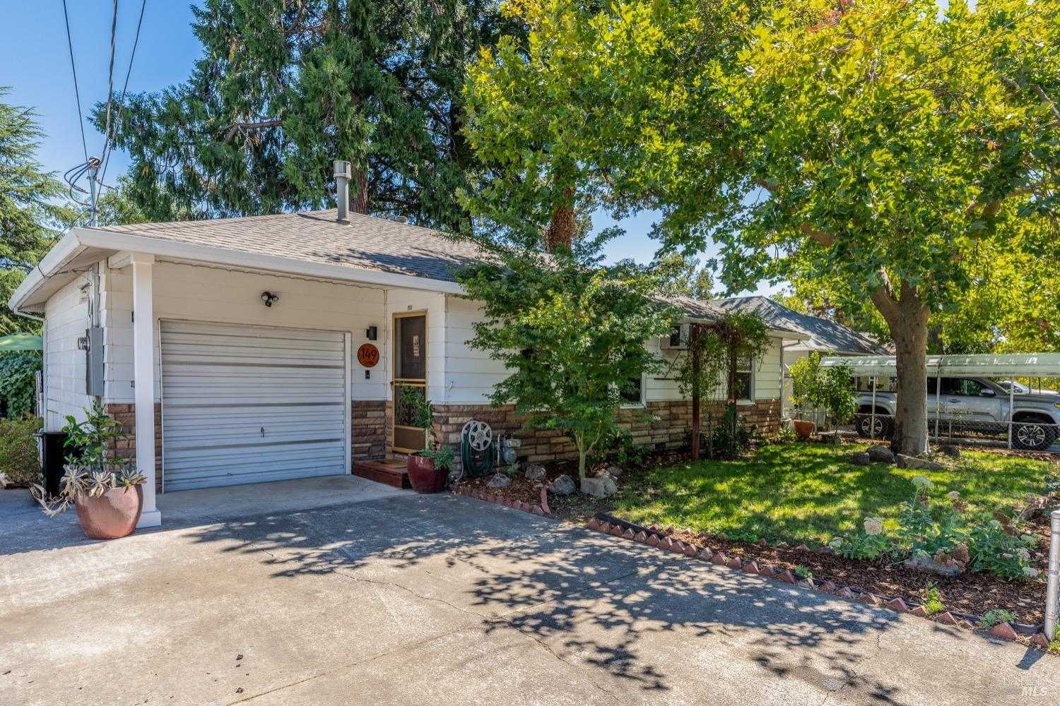 photo 2: 149 Cresta Dr, Ukiah CA 95482