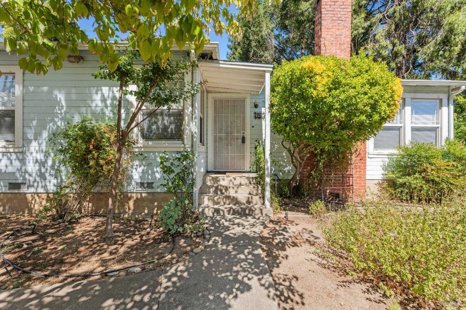 photo 3: 502 Jones St, Ukiah CA 95482