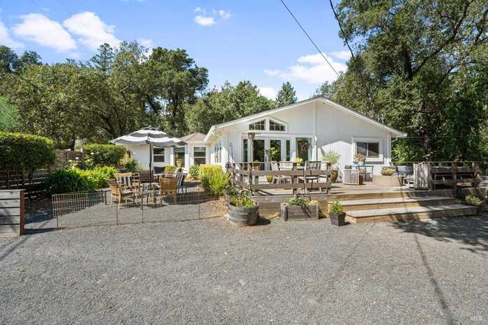 photo 1: 15655 Norton Rd, Healdsburg CA 95448