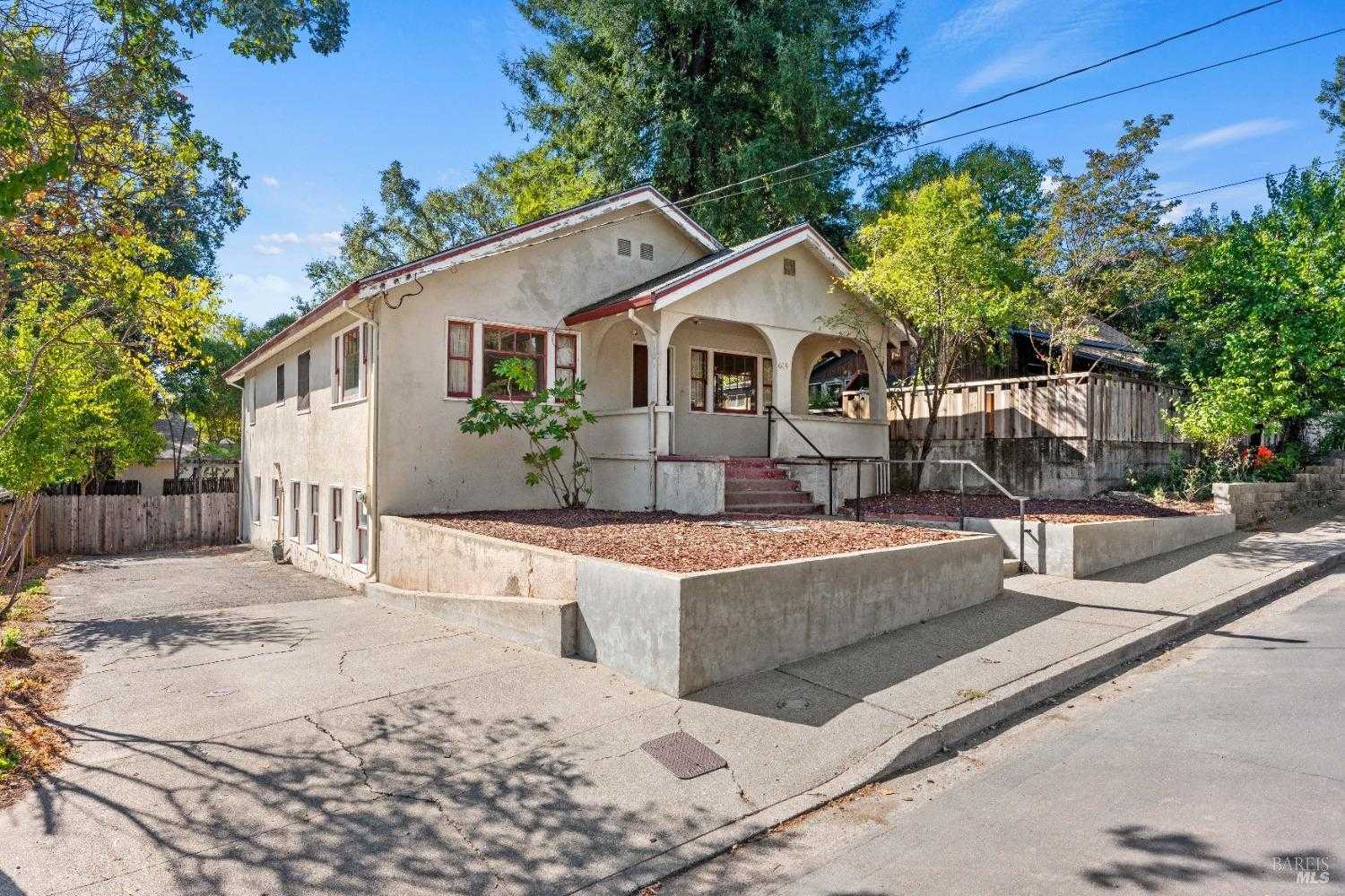 photo 1: 619 Grove Ave, Ukiah CA 95482