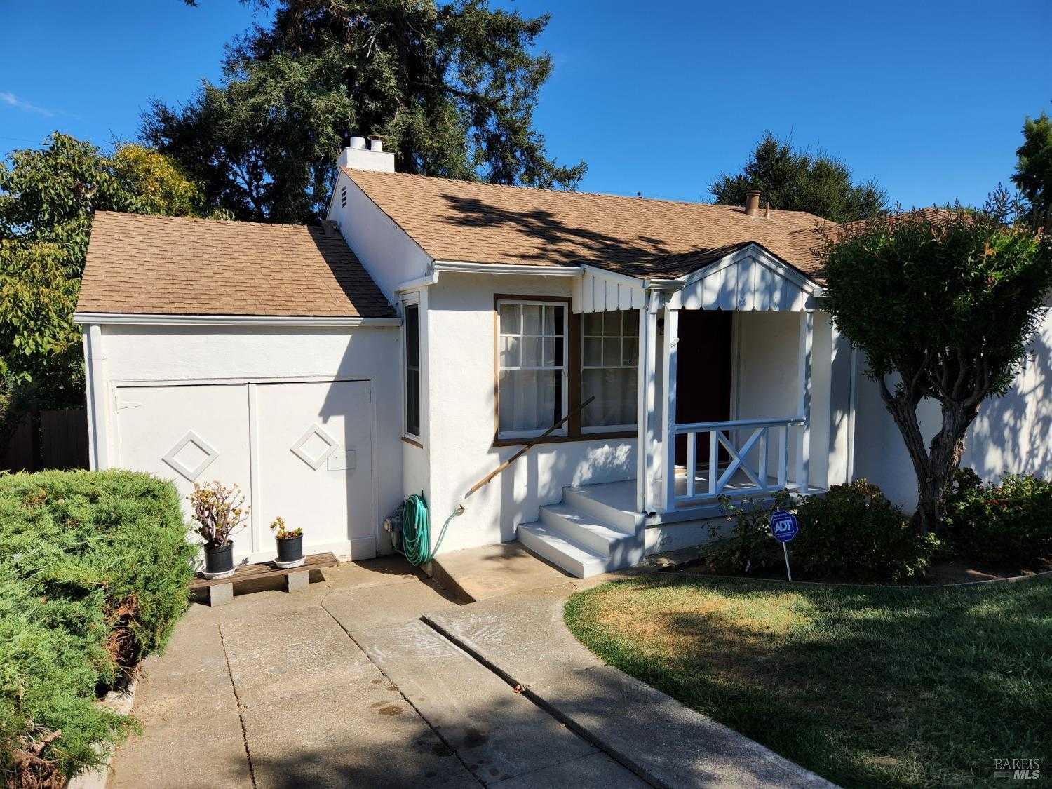 photo 2: 760 Laurel St, Vallejo CA 94591