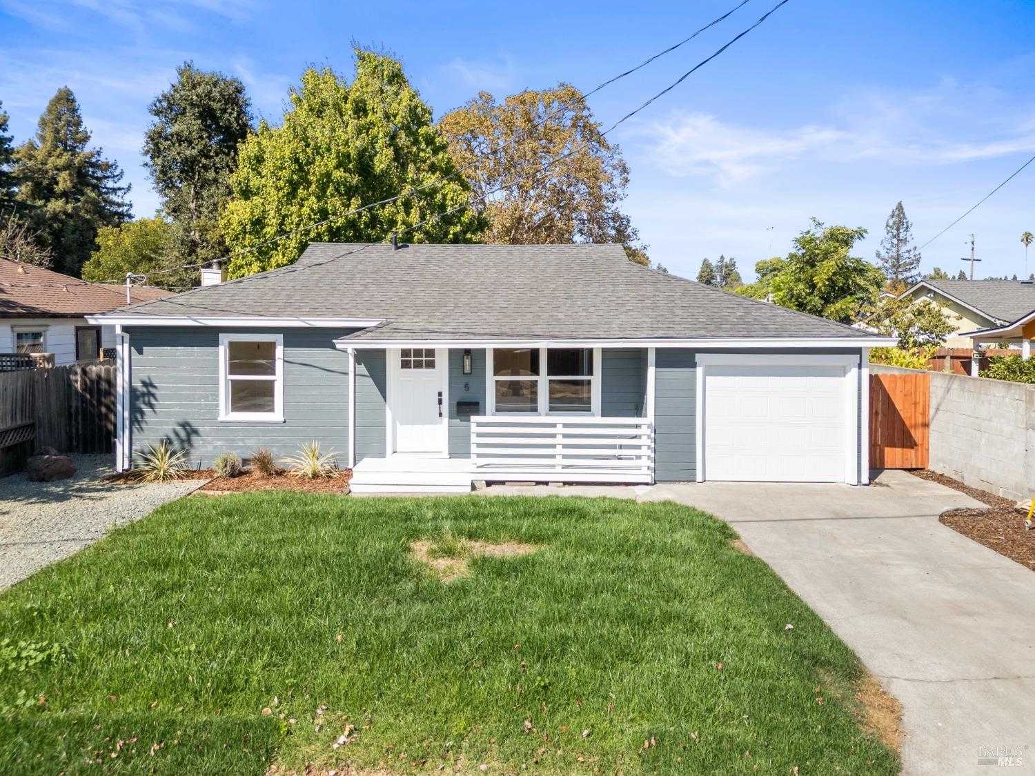 photo 1: 5 Cornwall Ave, Napa CA 94558