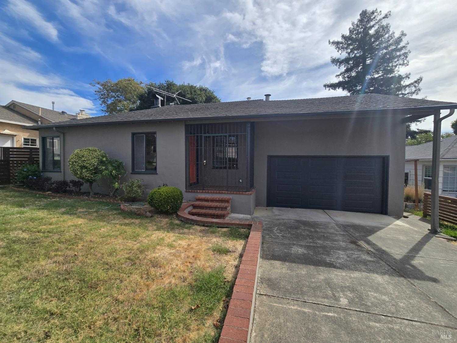 photo 3: 1409 Ensign Ave, Vallejo CA 94590