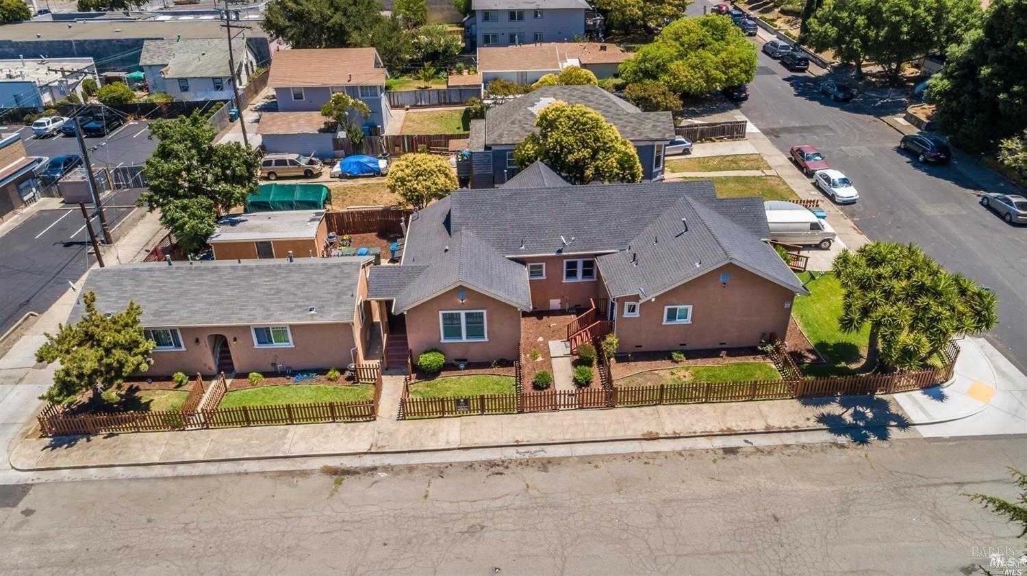 photo 1: 104 Alabama St, Vallejo CA 94590