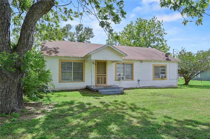 photo 2: 510 W Hunt Street, Bremond TX 76629