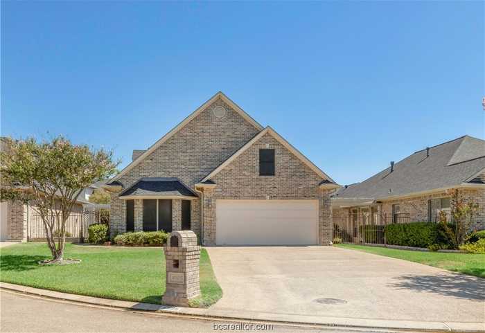 photo 2: 4905 Fairfield Court, Bryan TX 77802