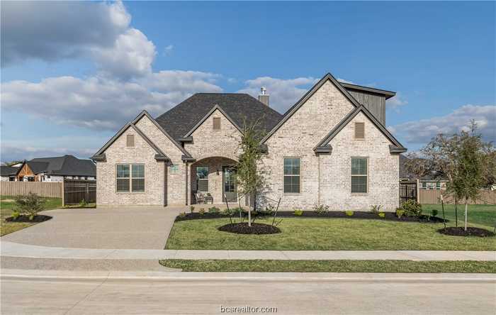 photo 2: 2112 Madden, College Station TX 77845