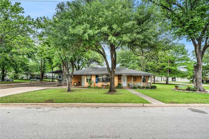 photo 1: 707 Willow Street, Hearne TX 77859