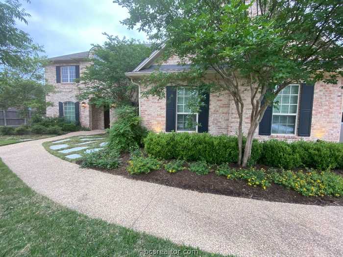 photo 2: 5311 Riviera Court, College Station TX 77845