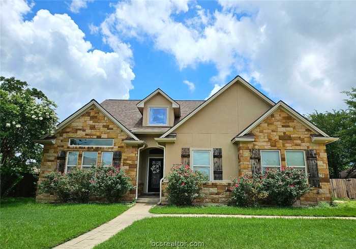 photo 1: 2912 Ascot Court, Bryan TX 77808