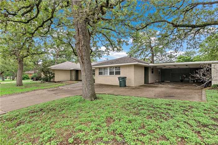 photo 1: 4208 Nagle Street, Bryan TX 77801