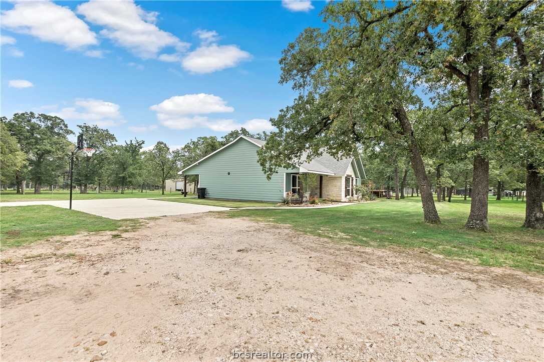 photo 3: 8096 County Road 165, Iola TX 77861