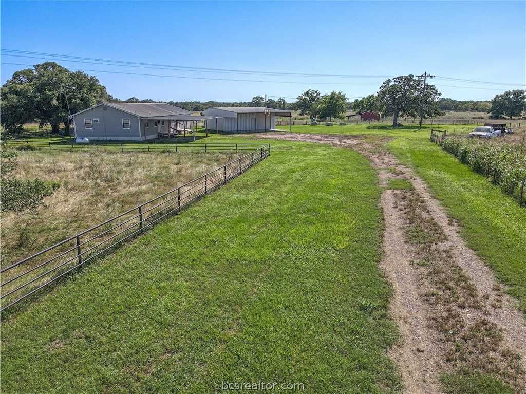 photo 3: 9213 County Road 138, Caldwell TX 77836