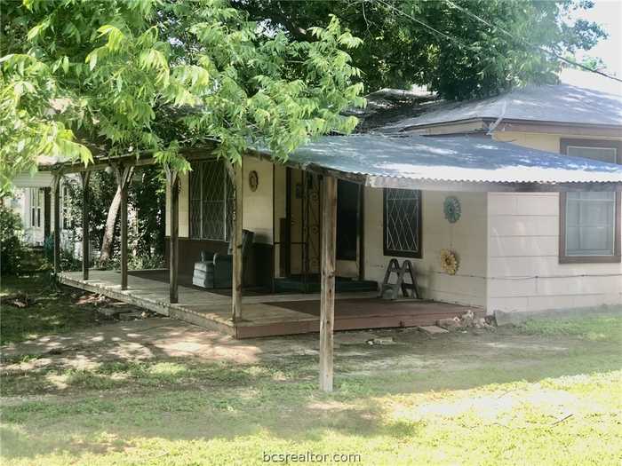 photo 2: 415 N Main Street N, Bremond TX 76629