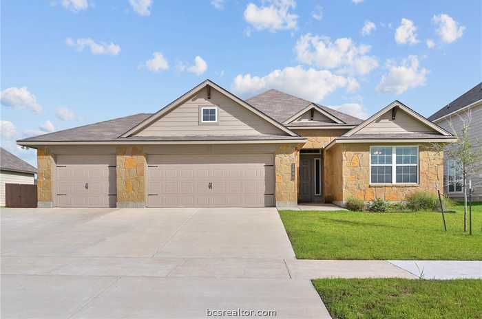 photo 1: 2086 Viva Road, Bryan TX 77807