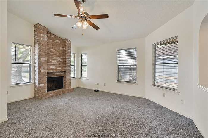 photo 2: 2904 Sweet Gum Drive, Bryan TX 77803