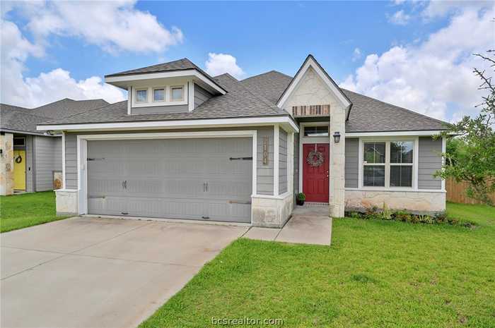 photo 1: 2104 Dumfries Drive, Bryan TX 77807