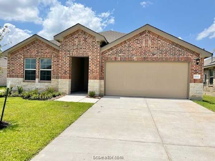 photo 1: 2212 Spyglass Drive, Navasota TX 77868