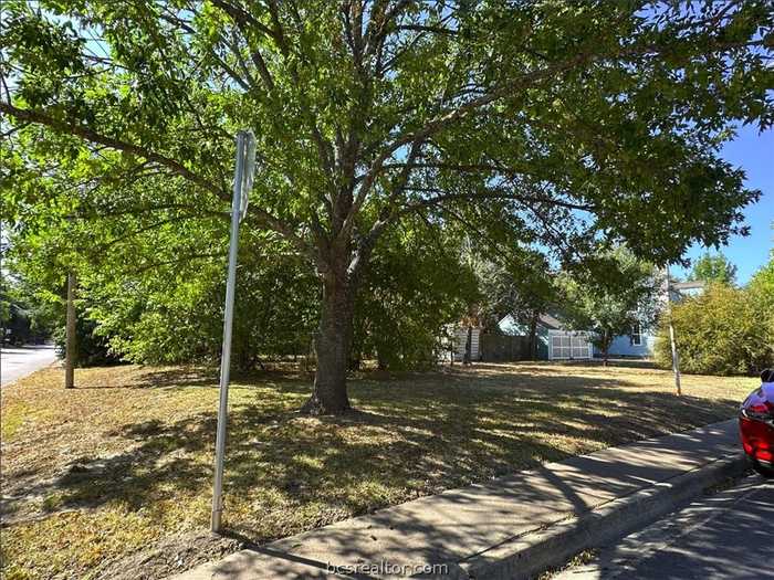 photo 1: 1434 Baker Avenue, Bryan TX 77803