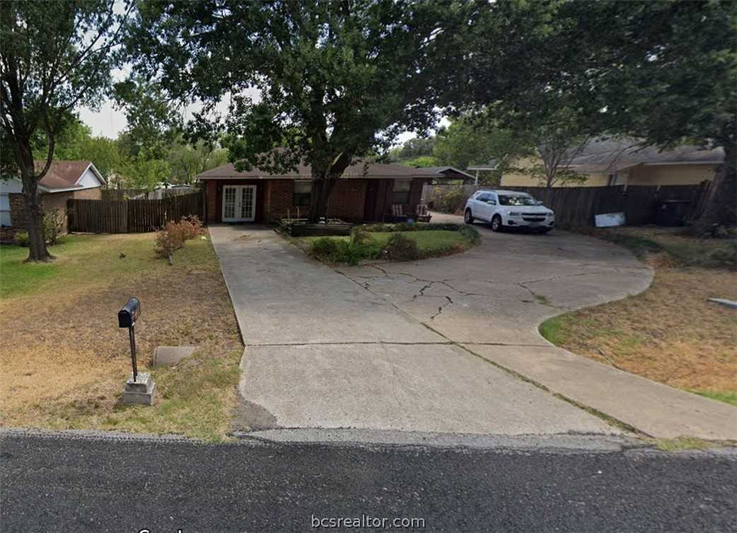 photo 1: 2905 Arizona Avenue, Bryan TX 77803