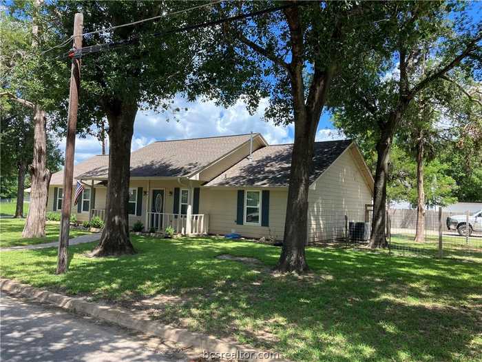 photo 2: 471 8th Street, Somerville TX 77879