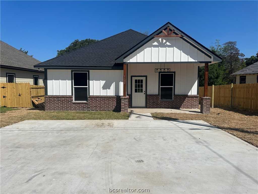 photo 2: 1108 New York Street, Bryan TX 77803