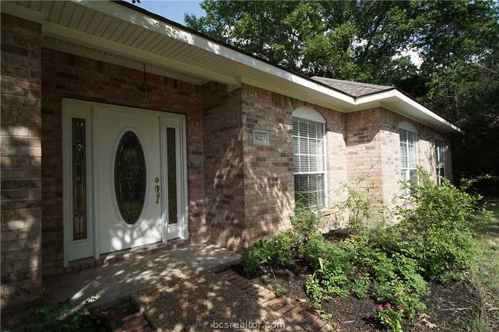 photo 2: 3023 Hummingbird Circle, Bryan TX 77807