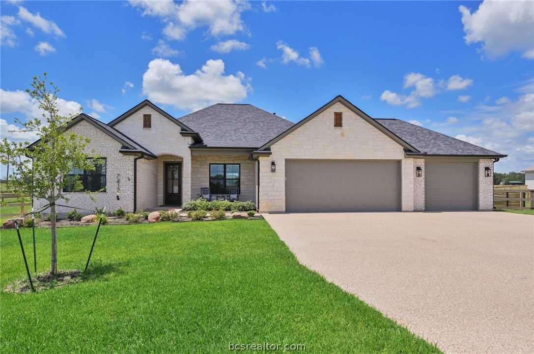 photo 3: 7412 Garrison Creek Drive, Bryan TX 77808