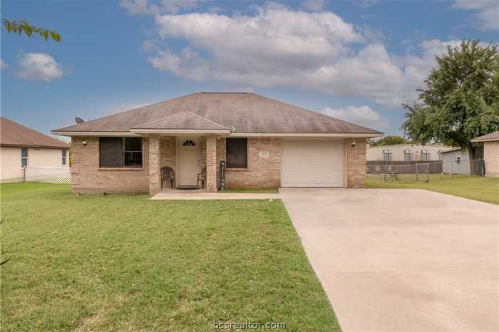 photo 1: 1625 Henry Street, Bryan TX 77803