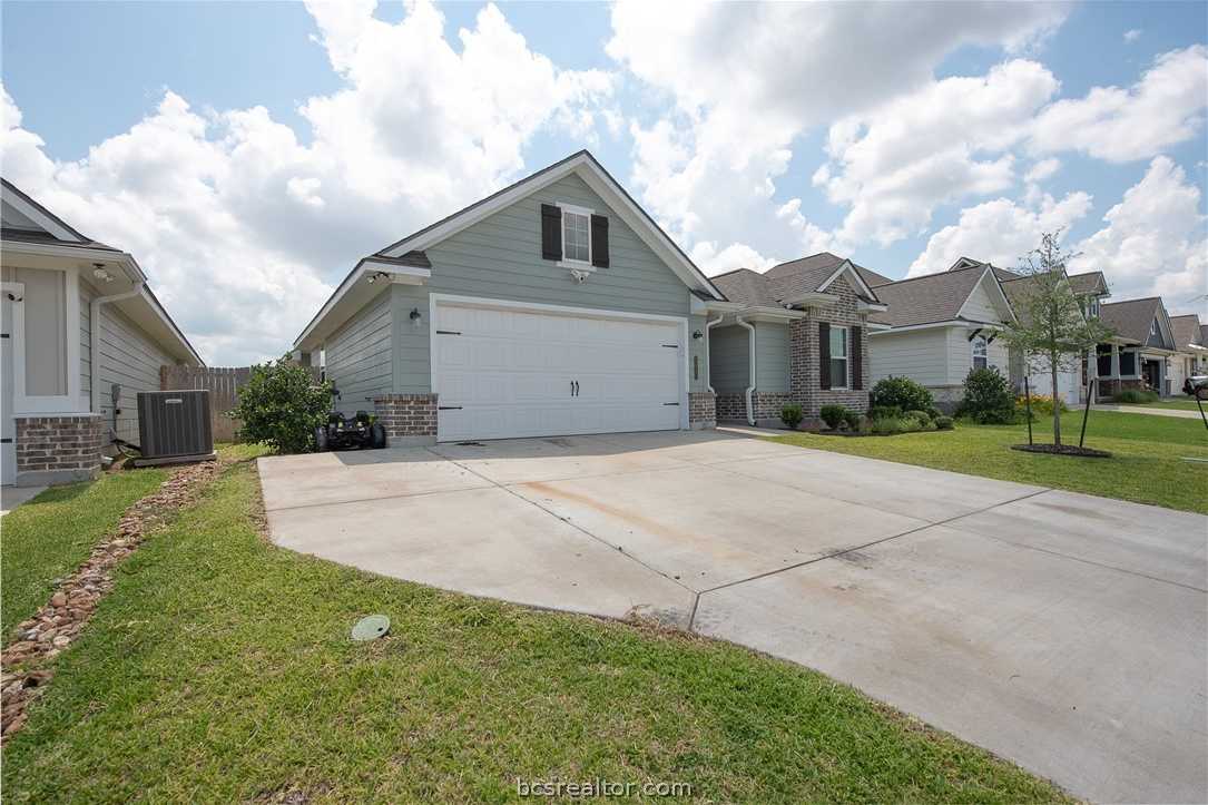 photo 3: 3417 Omaha Court, Bryan TX 77808