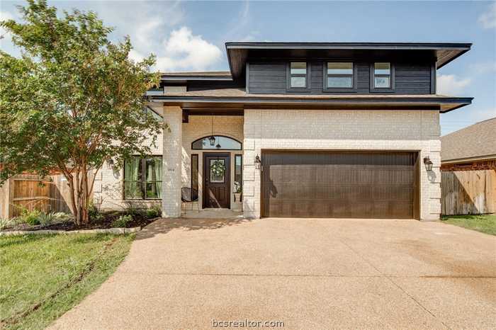 photo 1: 3814 Dove Hollow Lane, College Station TX 77845