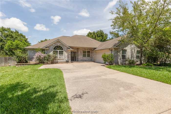 photo 2: 2035 Ravenstone, College Station TX 77845