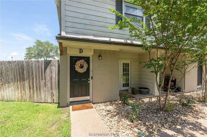 photo 2: 1410 Summit Street, College Station TX 77845