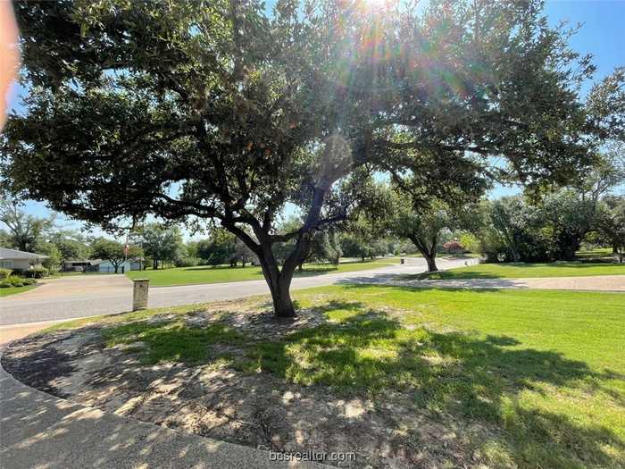 photo 2: 898 Hereford Street, College Station TX 77840