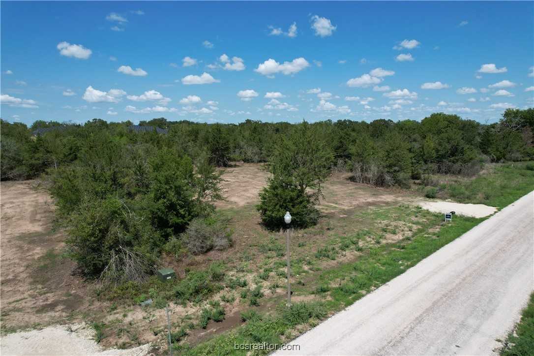 photo 2: 5013 Paulo Court, Bryan TX 77808