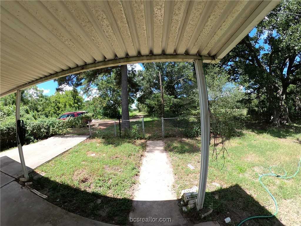 photo 3: 501 Carver, Somerville TX 77878