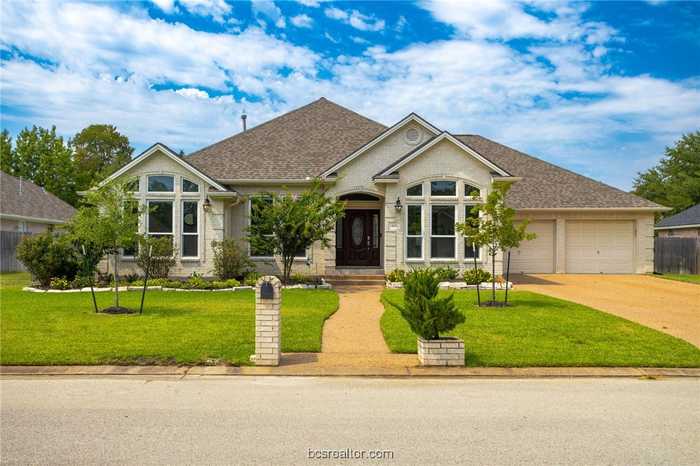 photo 1: 805 Pine Valley Drive, College Station TX 77845