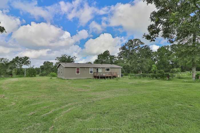 photo 2: 190 Yaupon Drive, Caldwell TX 77836