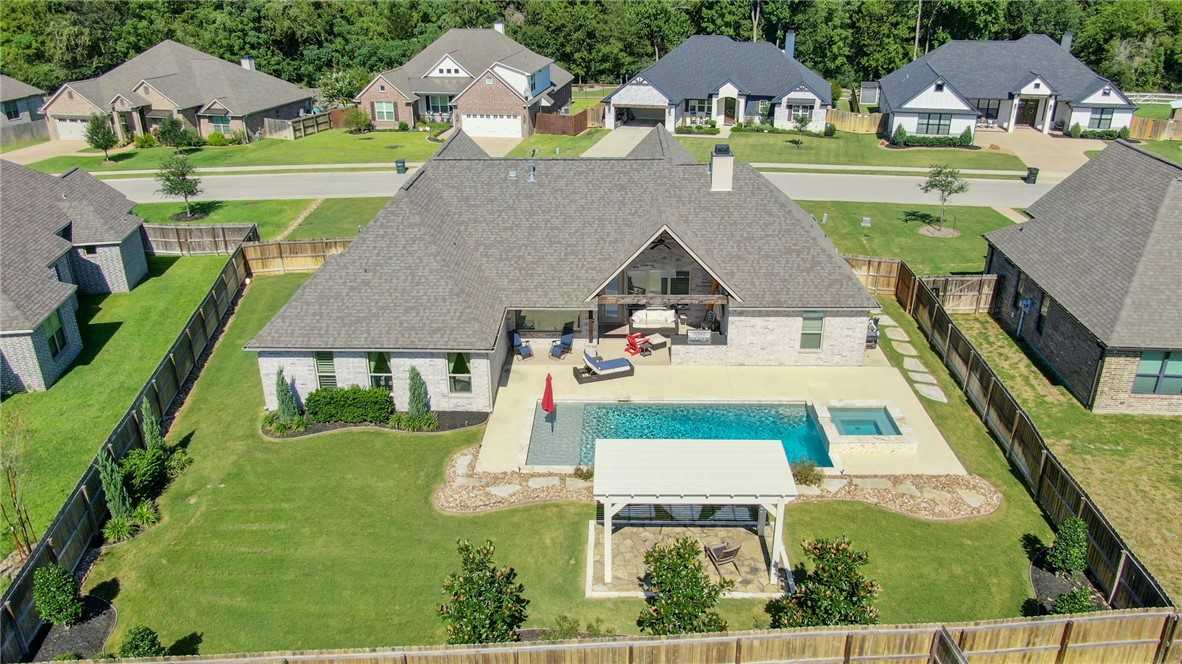 photo 2: 3220 Rose Hill Lane, Bryan TX 77808