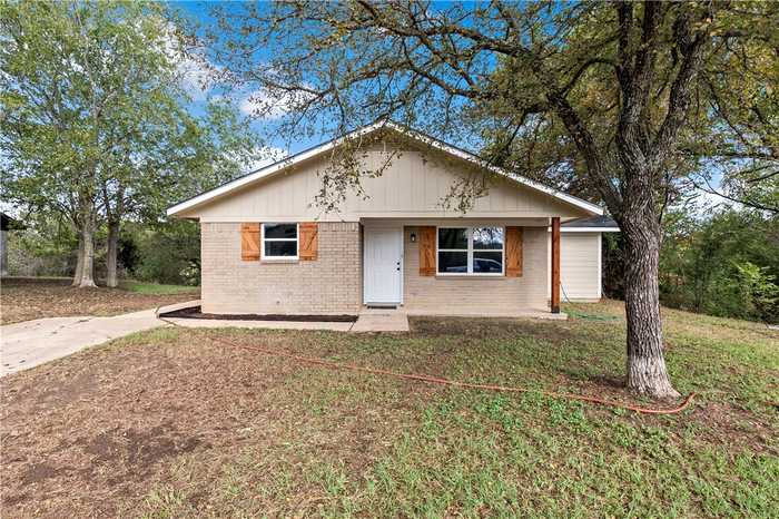 photo 1: 400 W Kleb Street, Caldwell TX 77836