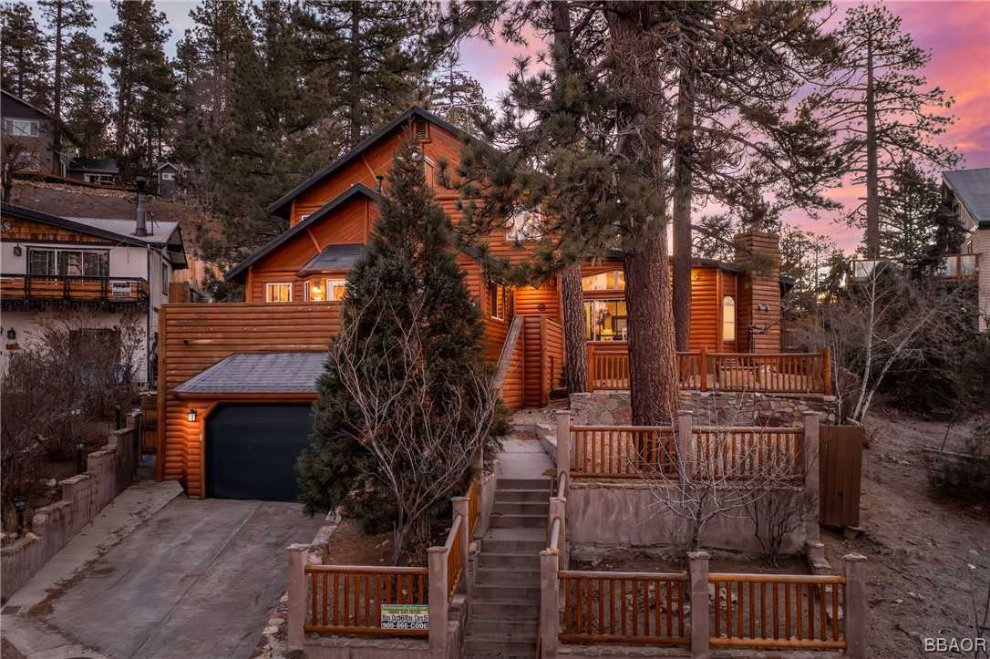 photo 1: 708 Circle Lane, Big Bear Lake CA 92315