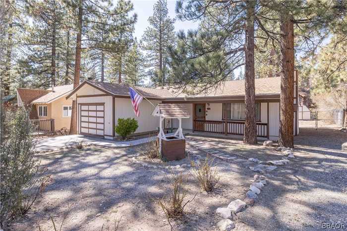 photo 1: 974 Canyon Road, Fawnskin CA 92333