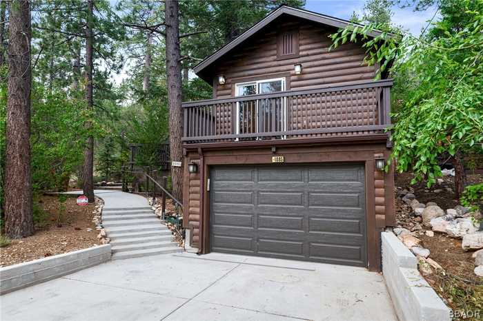 photo 2: 1085 Canyon Road, Fawnskin CA 92333